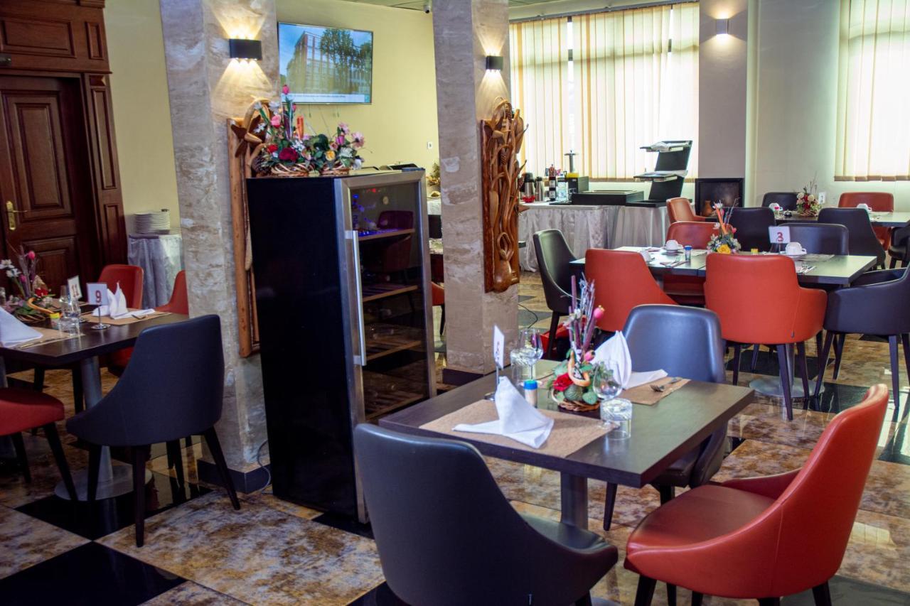 New Heaven Hotel Yaoundé Kültér fotó