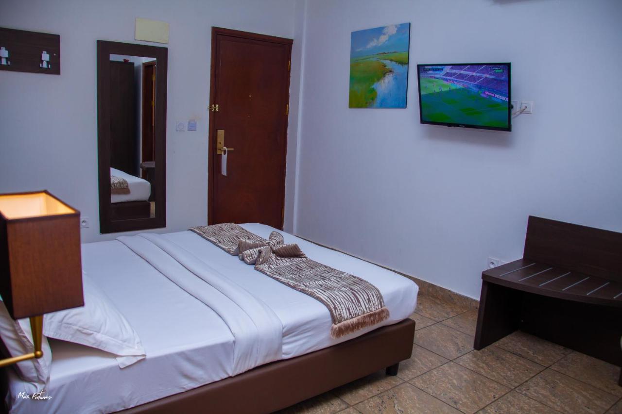 New Heaven Hotel Yaoundé Kültér fotó